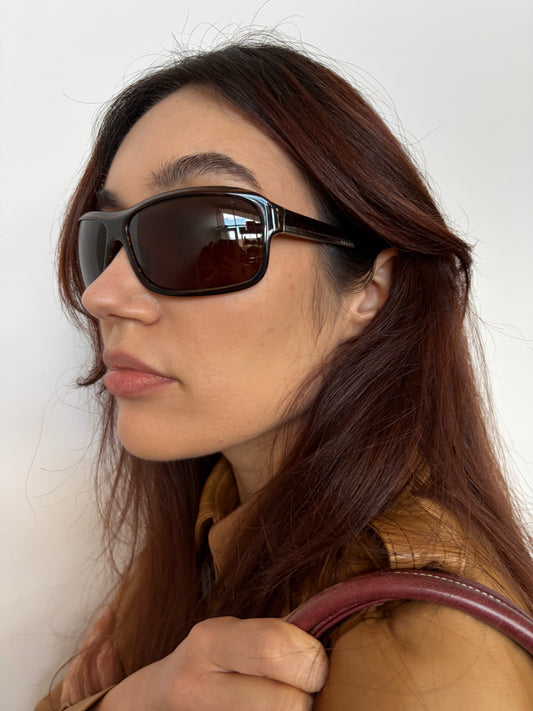 no 3009 / PRADA