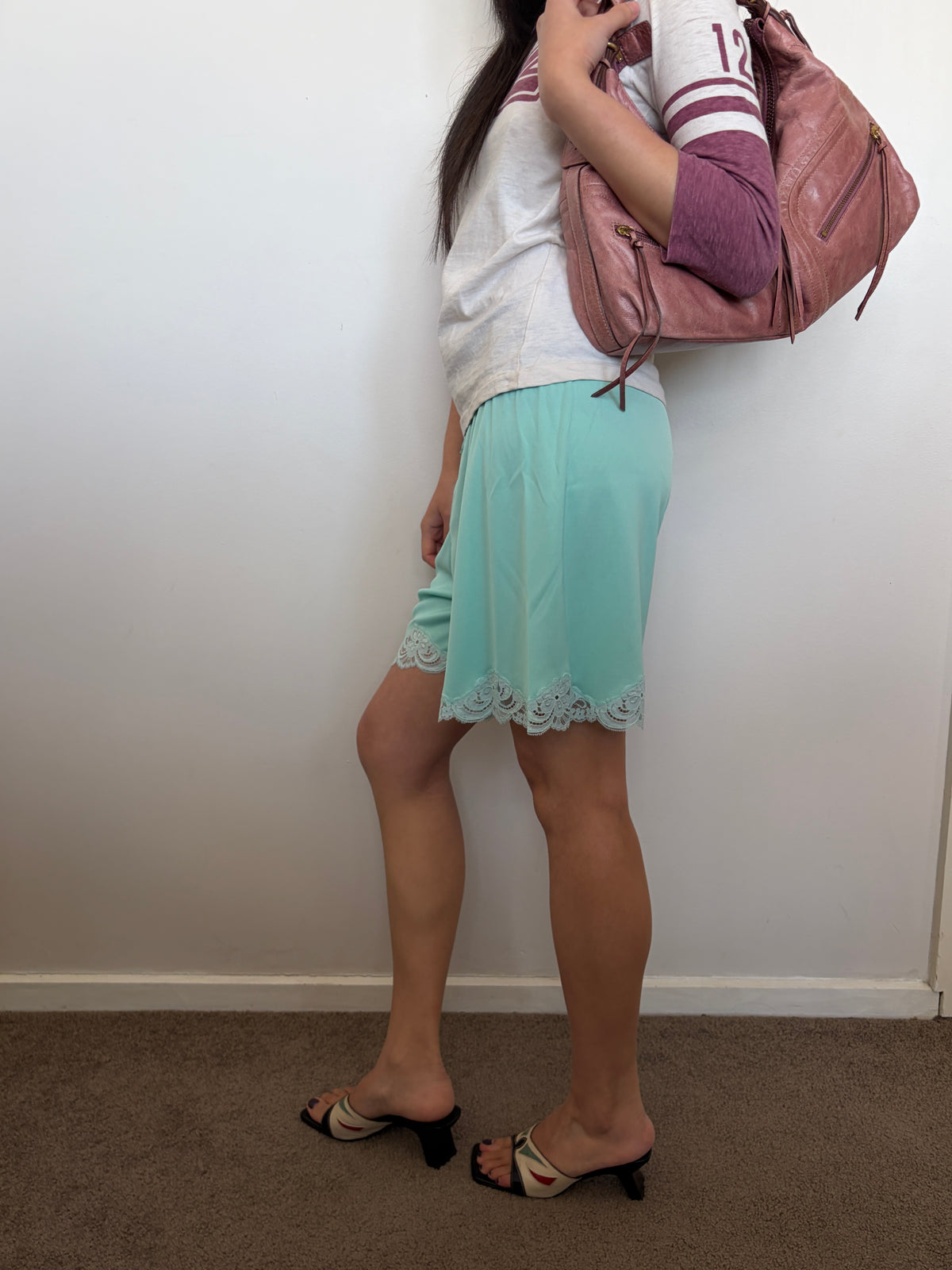 no 3342 / LACE SHORTS