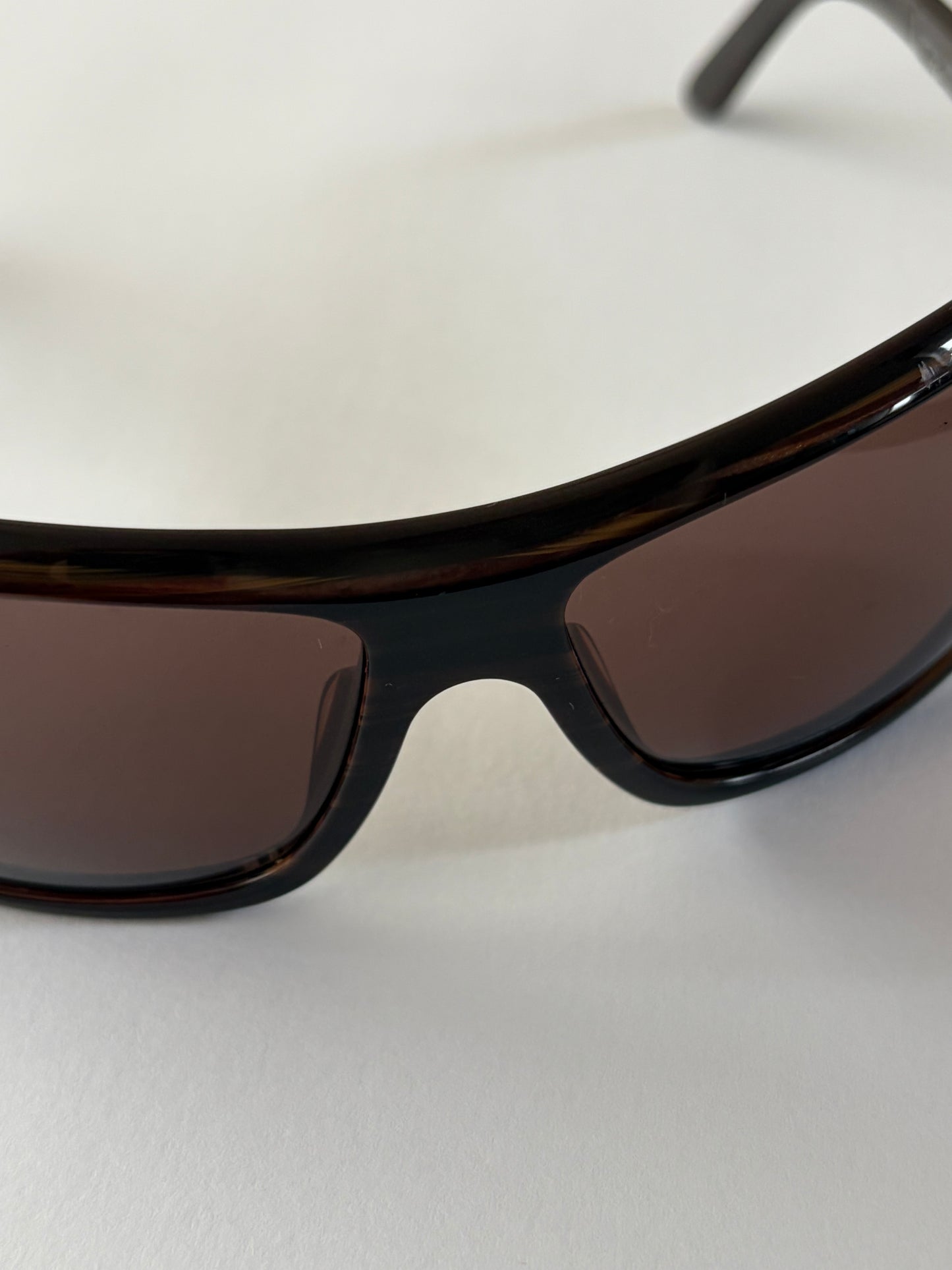 no 3009 / PRADA