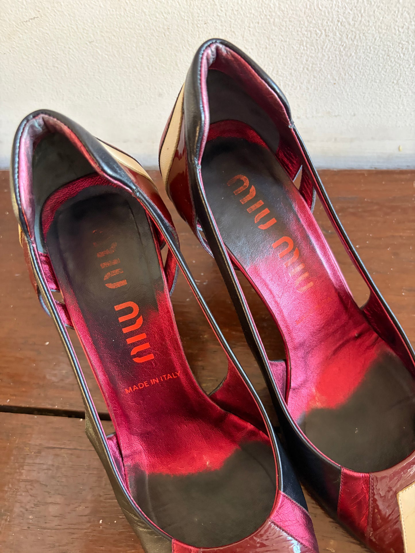 no 2641 / MIU MIU SS 2000