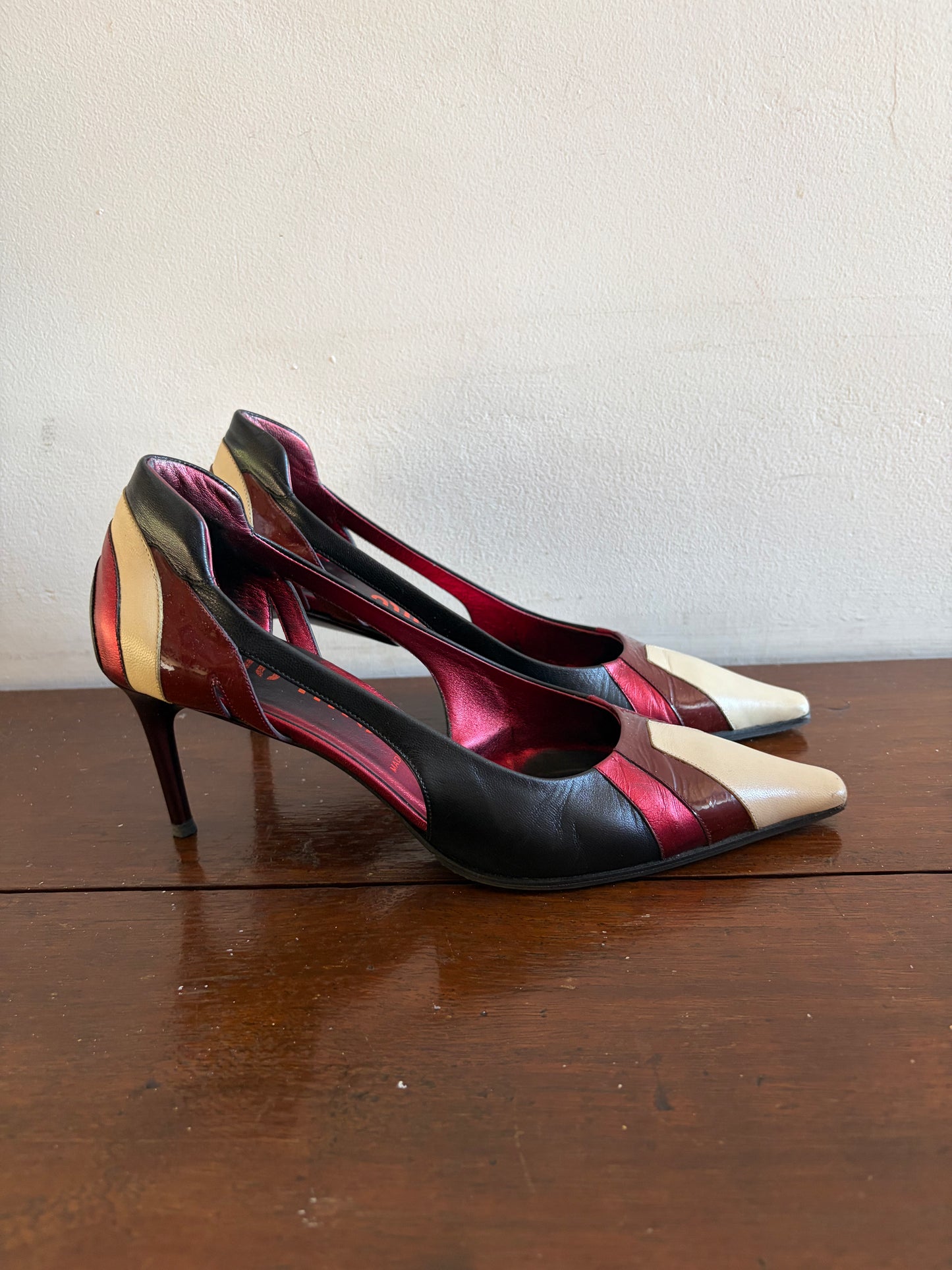 no 2641 / MIU MIU SS 2000