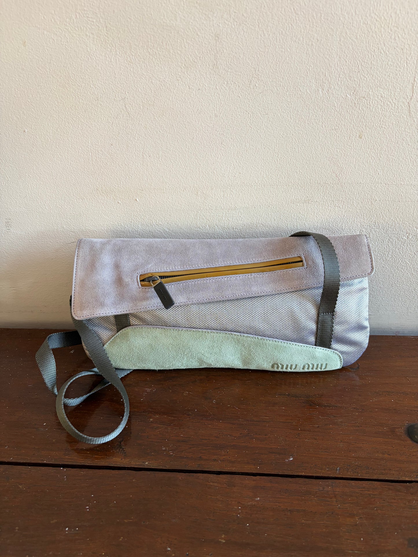 no 2643 / MIU MIU SS2000