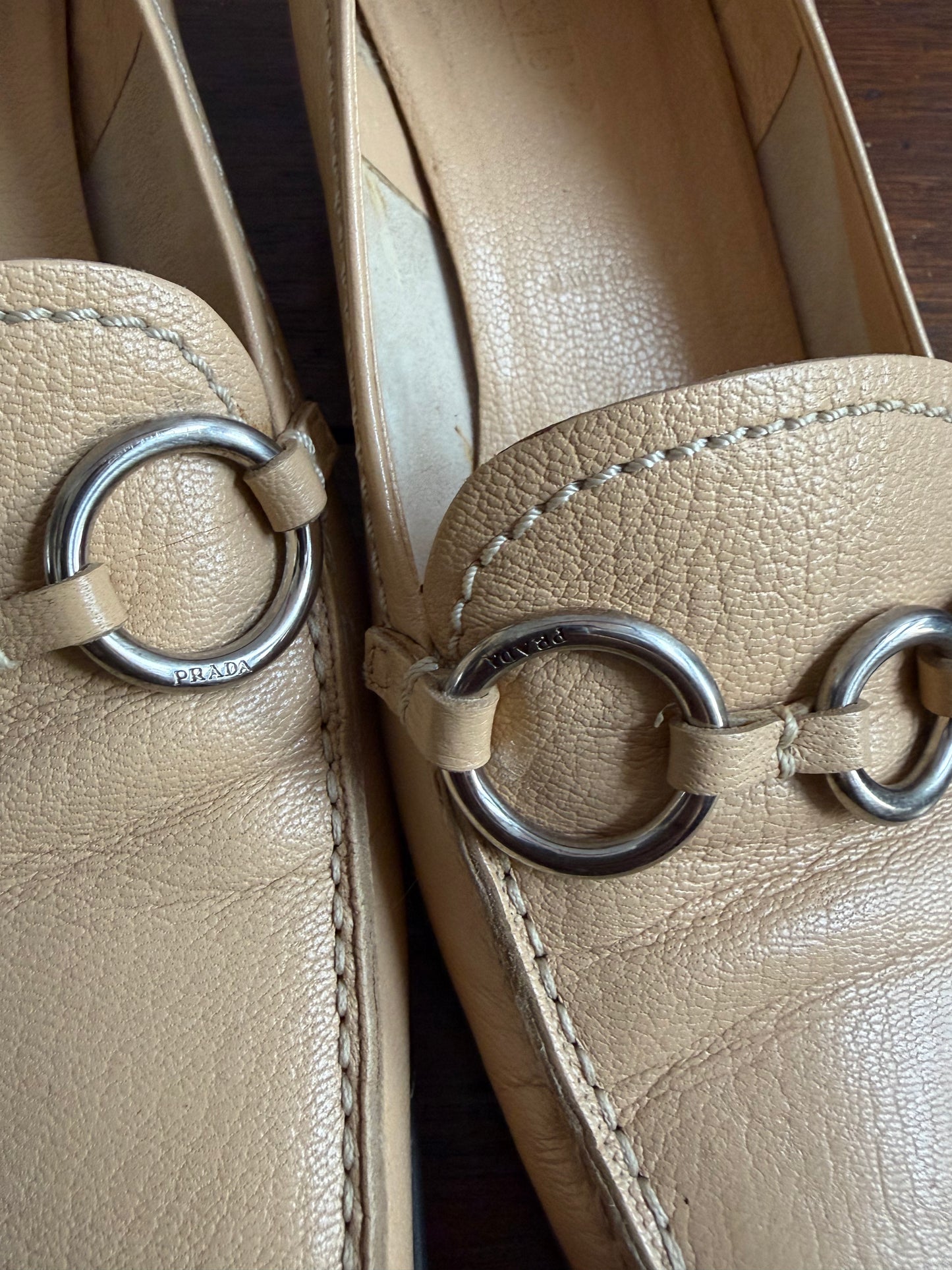 no 3022 / PRADA