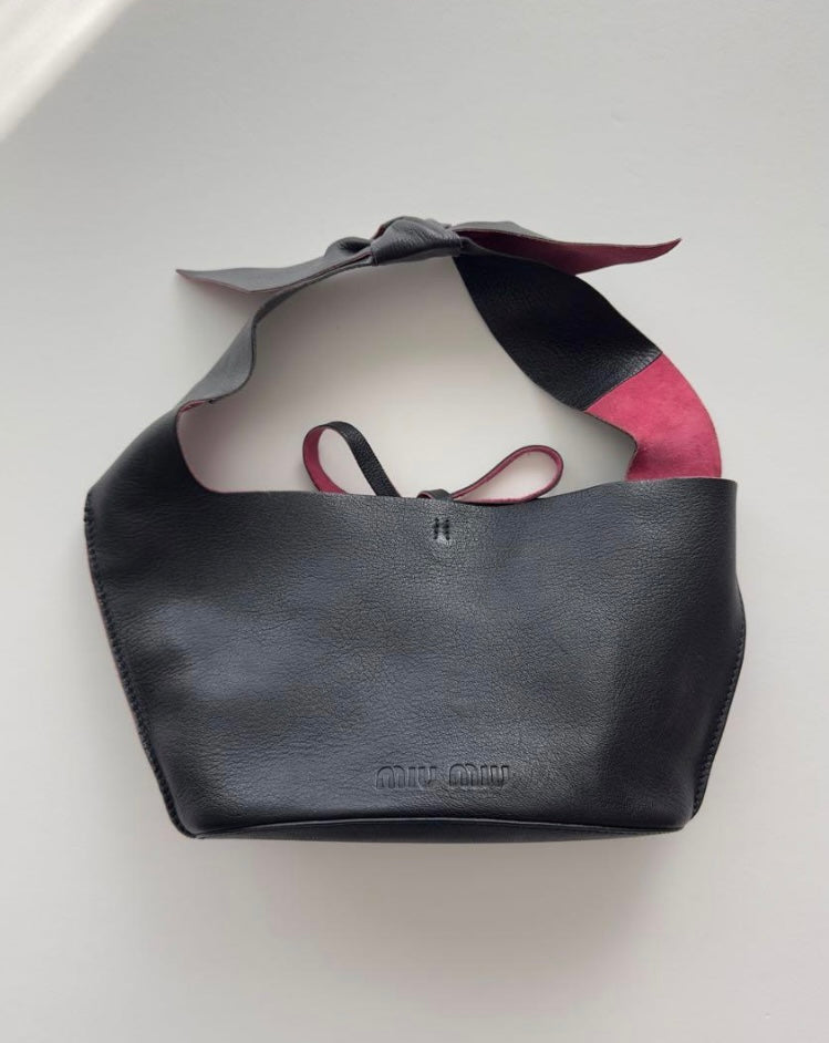 no 2541 / MIU MIU
