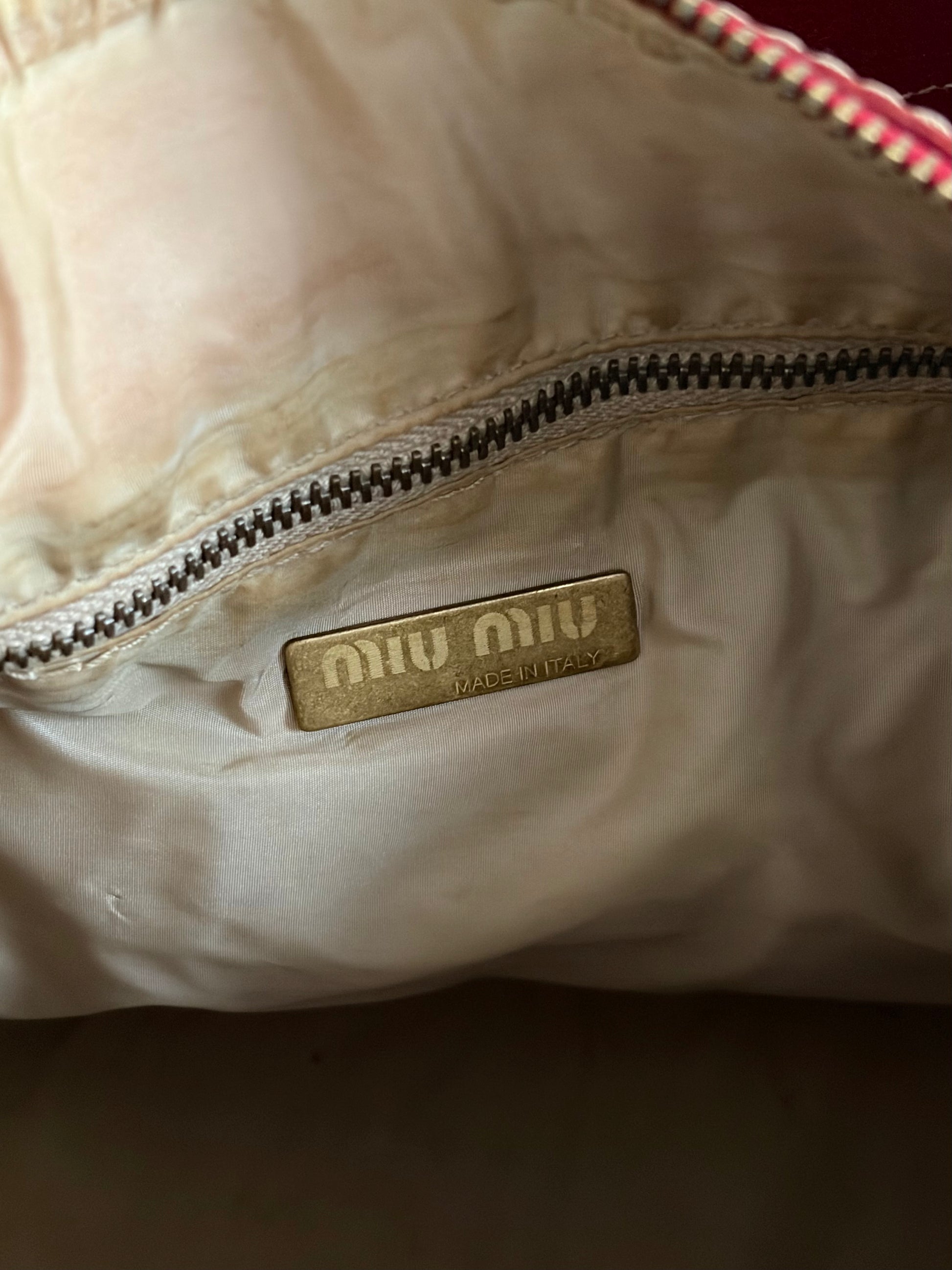 no 3002 / MIU MIU – ARRiVE ARCHiVE no 3002 / MIU MIU – ARRiVE ARCHiVE