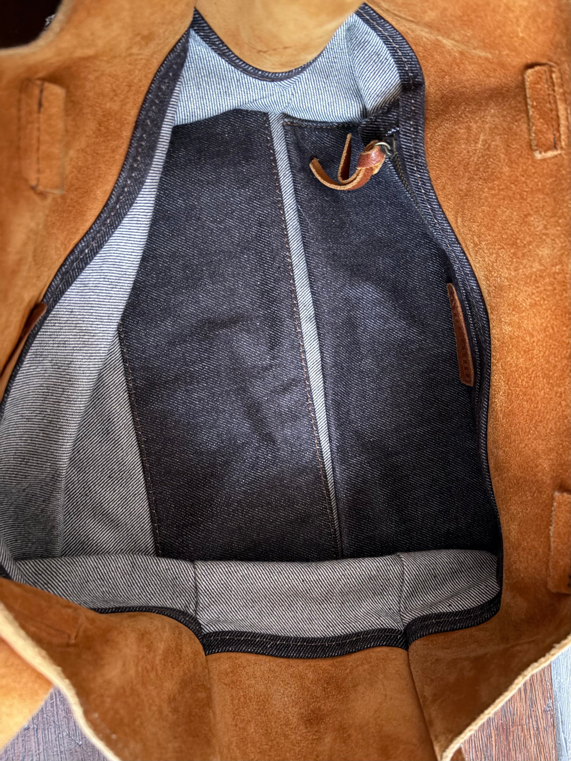 archive vintage 名作MIUMIU nylon body bag Authentic Miu Miu 1999 SS Archive Shoulder Bag Orange Nylon Canvas