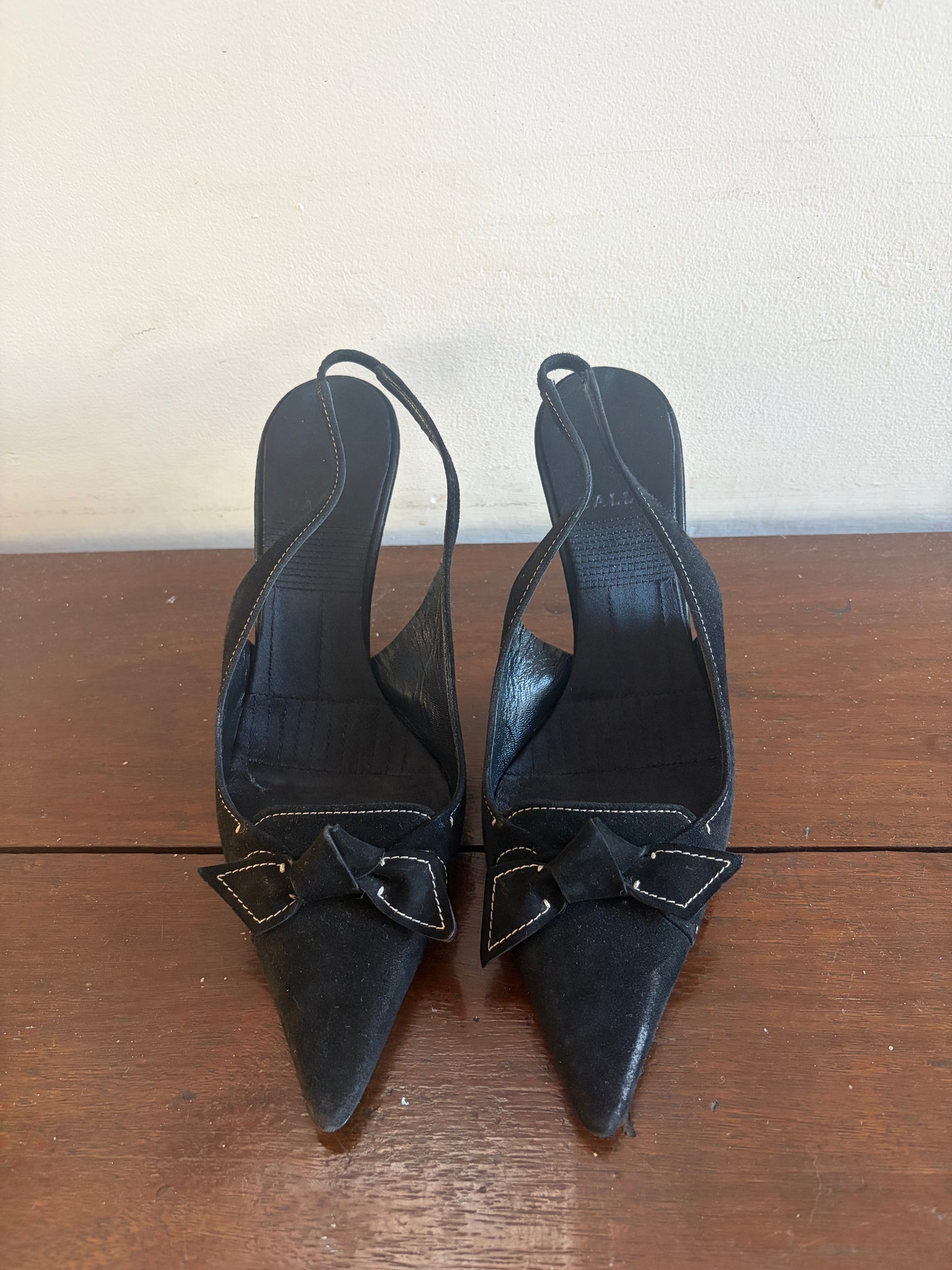 no 3142 / BALLY