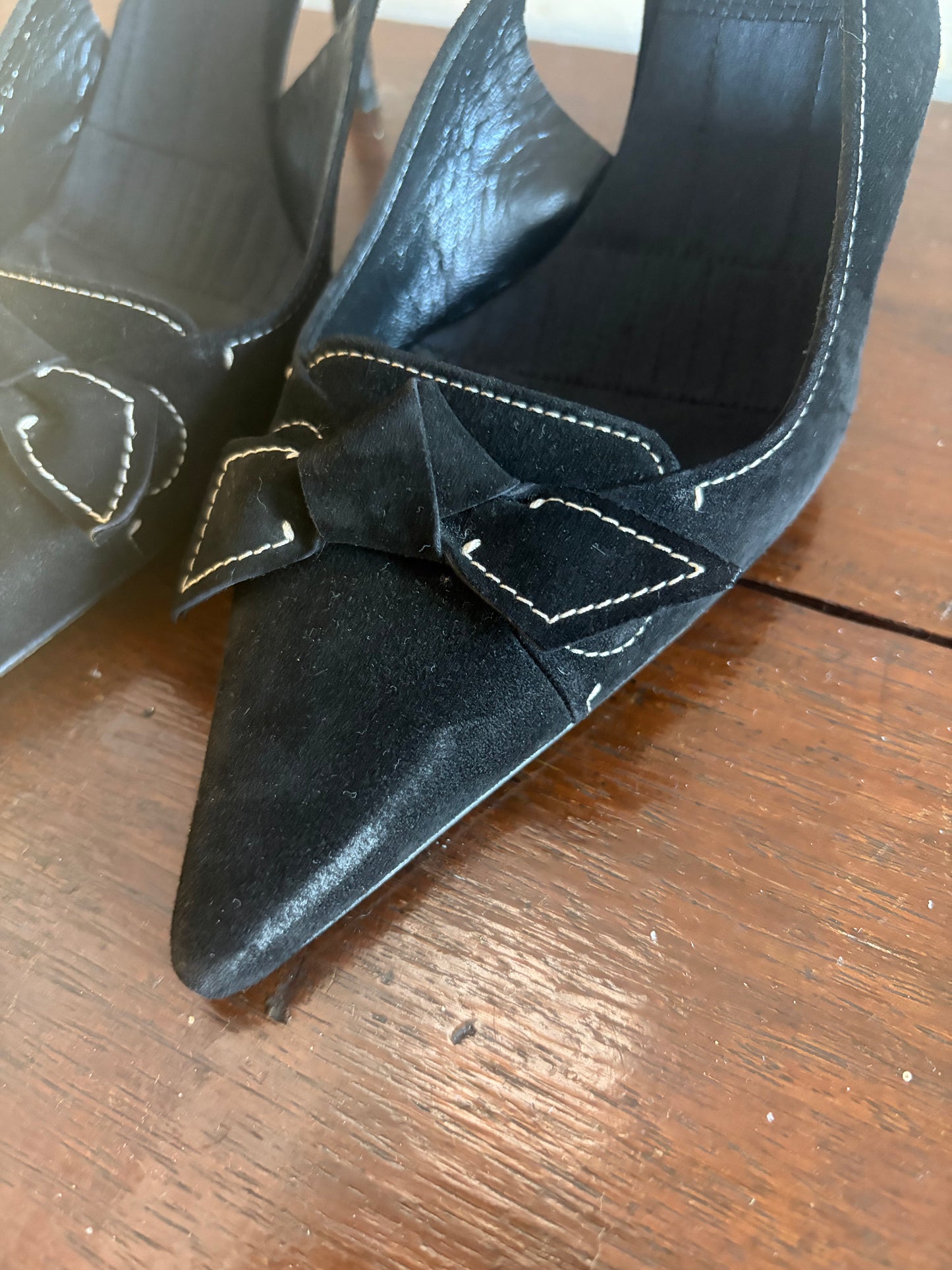 no 3142 / BALLY