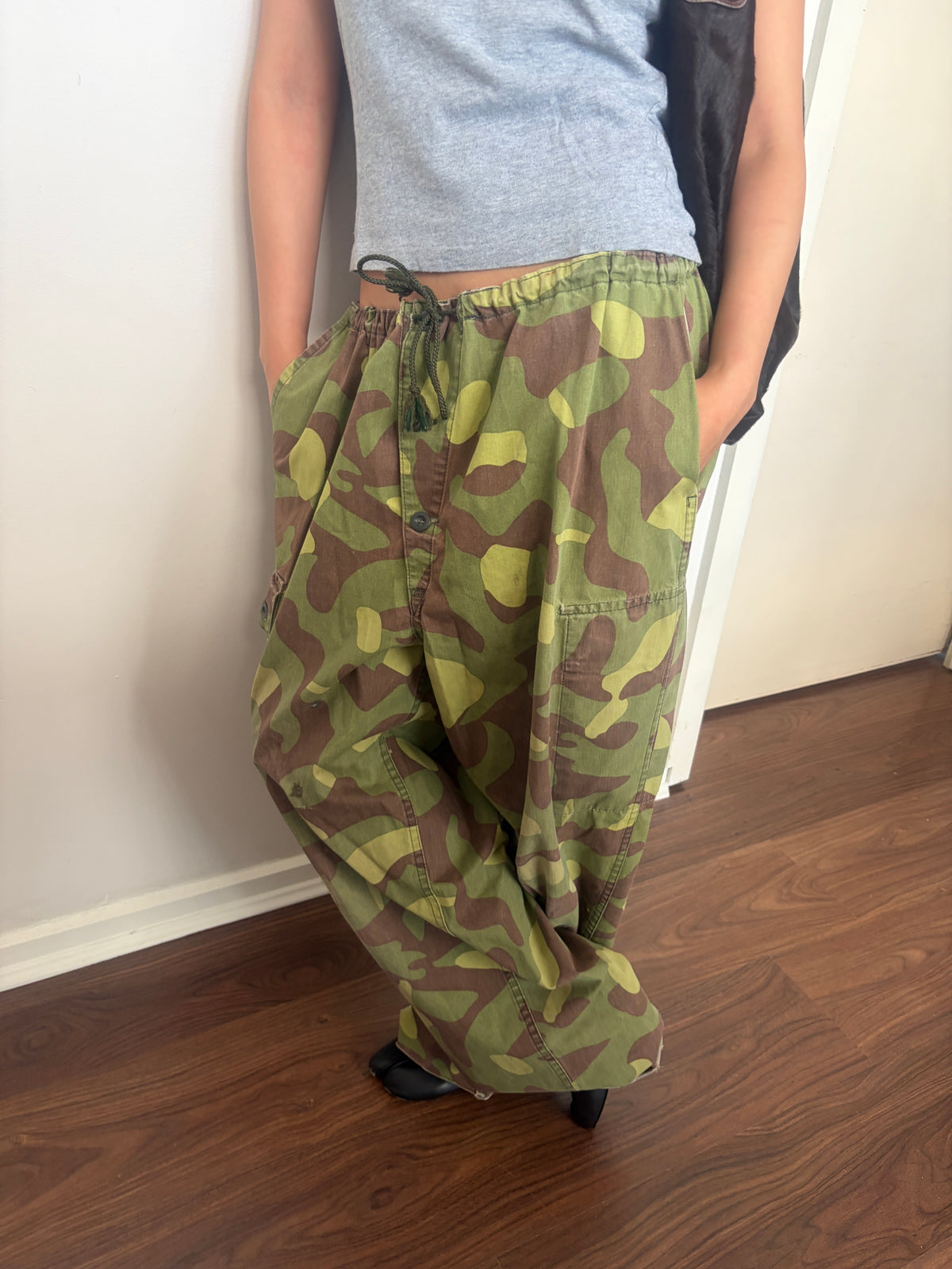 no 3344 / ARMY SURPLUS