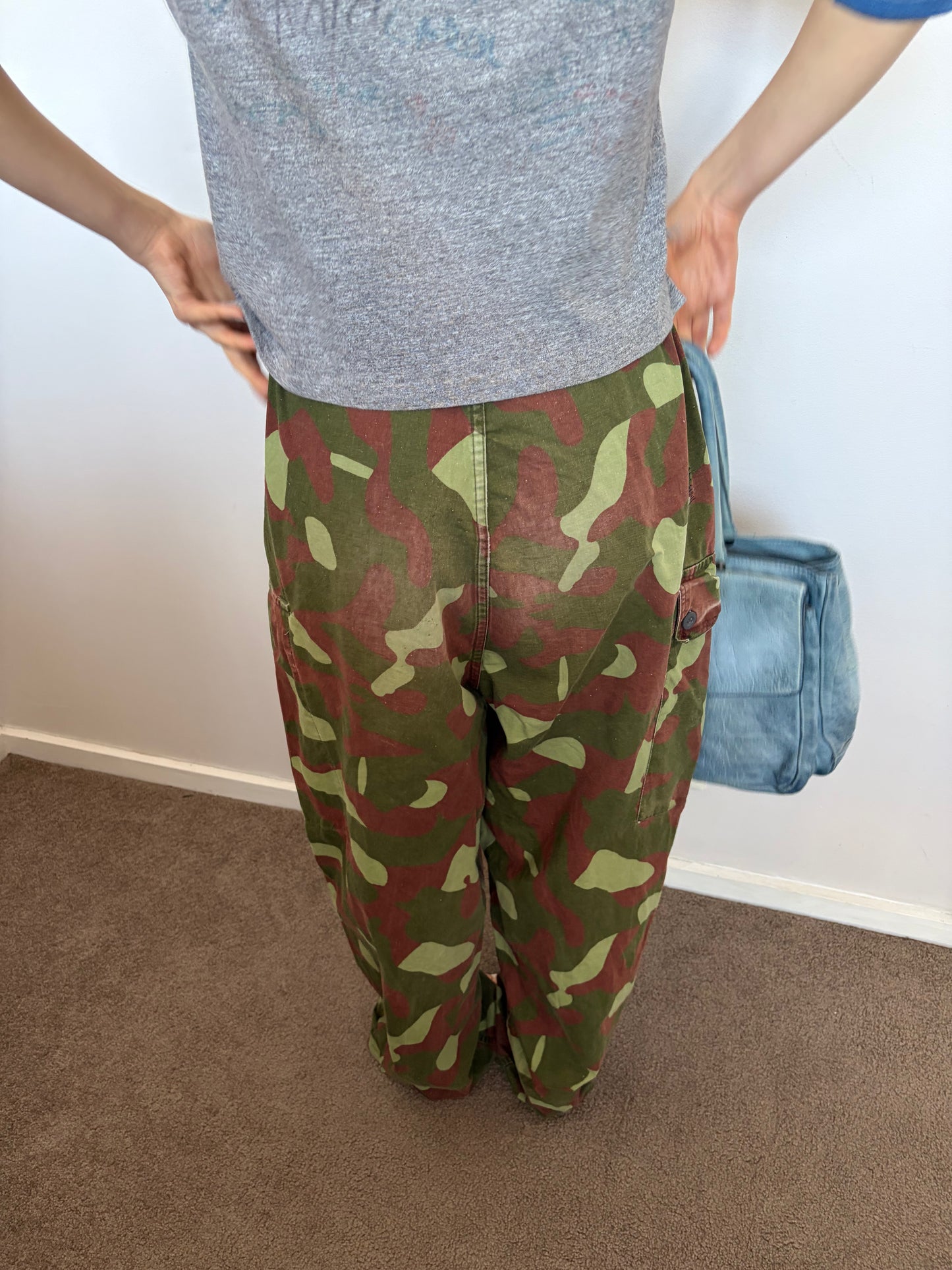 no 3160 / ARMY SURPLUS