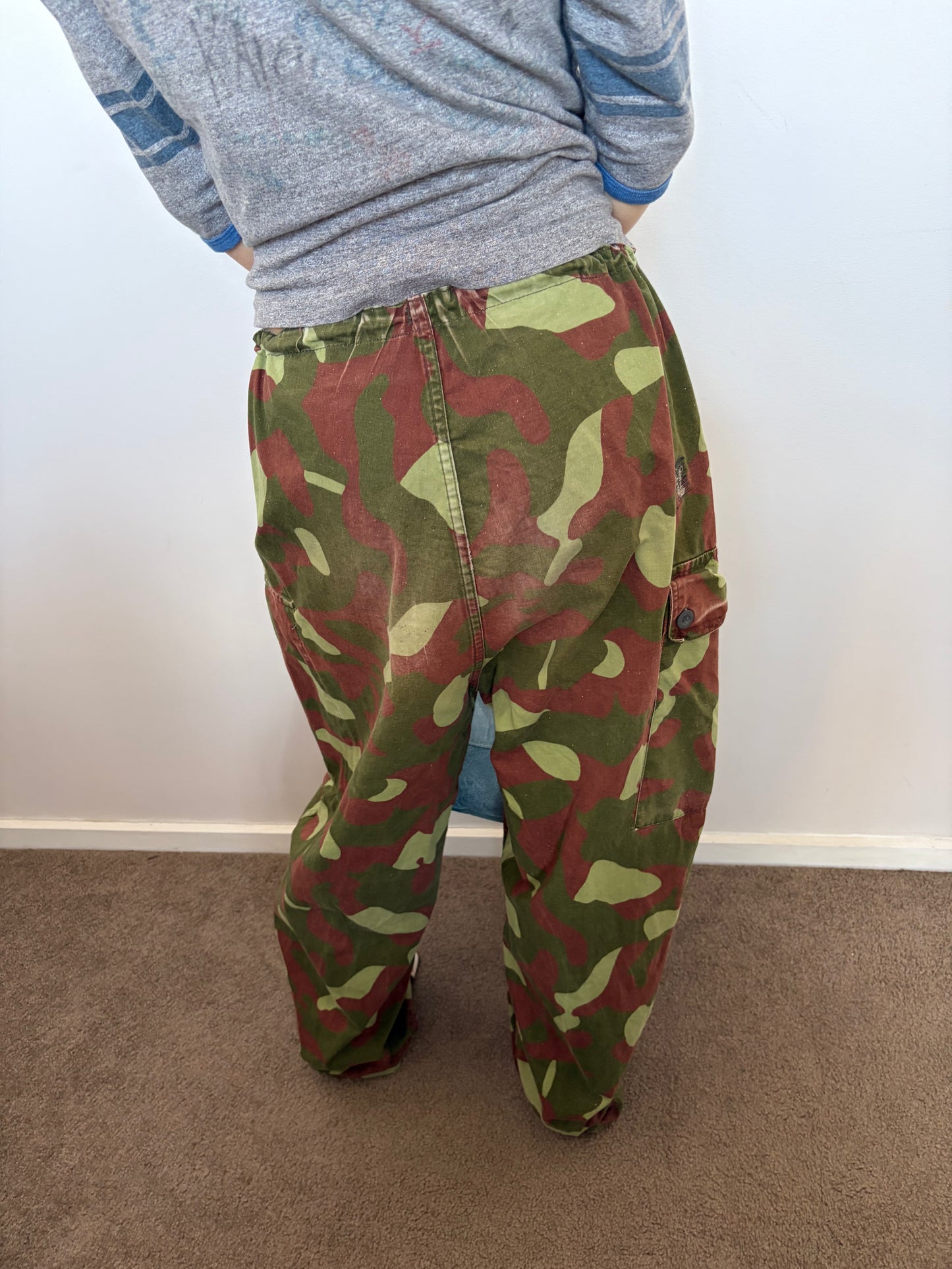 no 3160 / ARMY SURPLUS