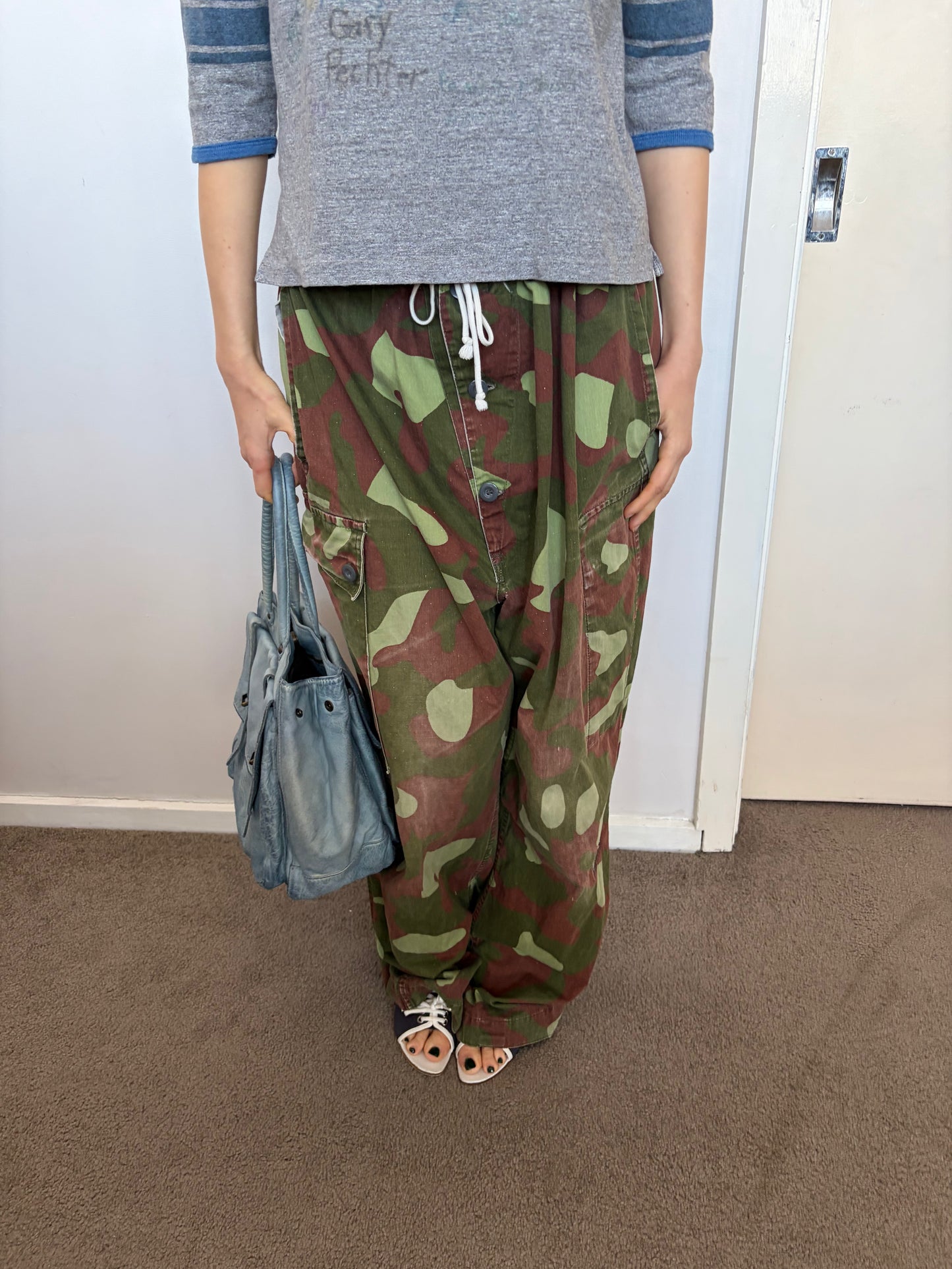 no 3160 / ARMY SURPLUS