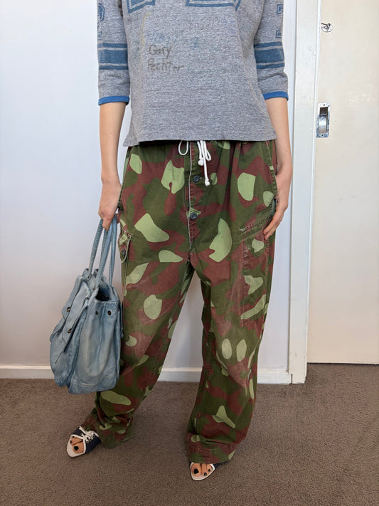 no 3160 / ARMY SURPLUS