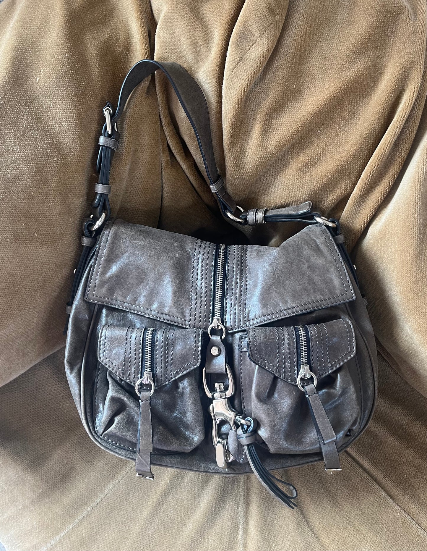 no 2472 / FRANCESCO BIASIA