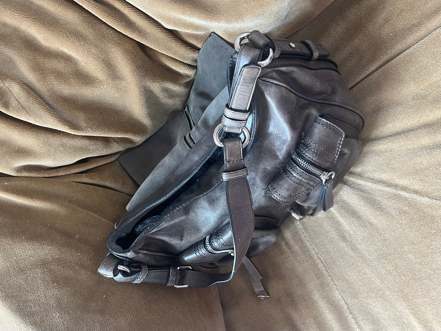 no 2472 / FRANCESCO BIASIA