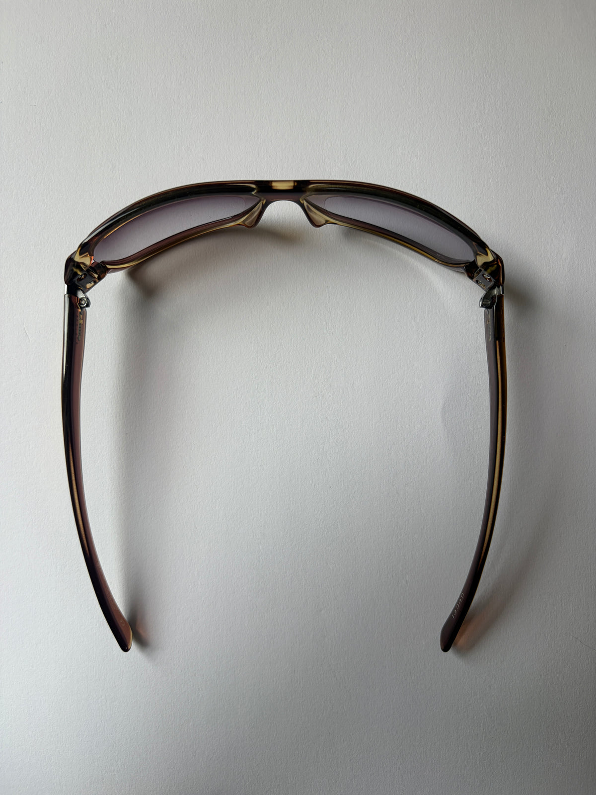 no 3302 / GUCCI