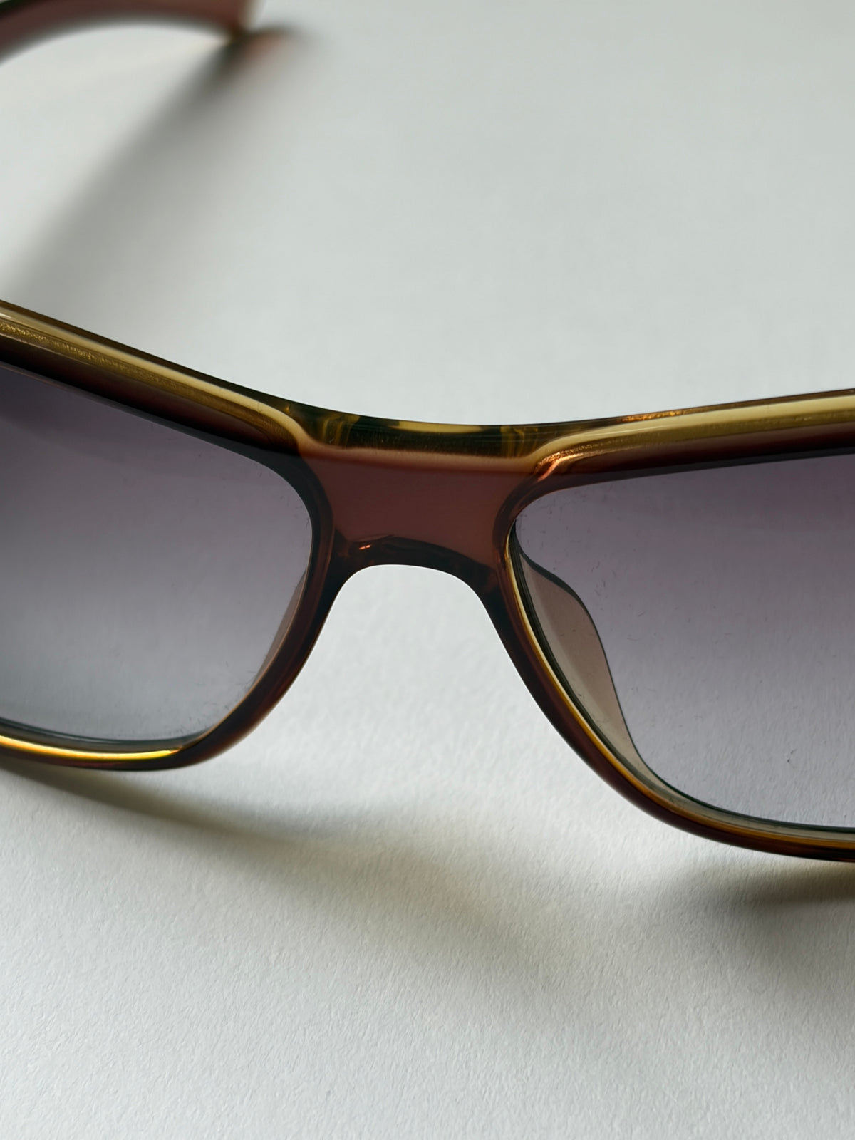 no 3302 / GUCCI