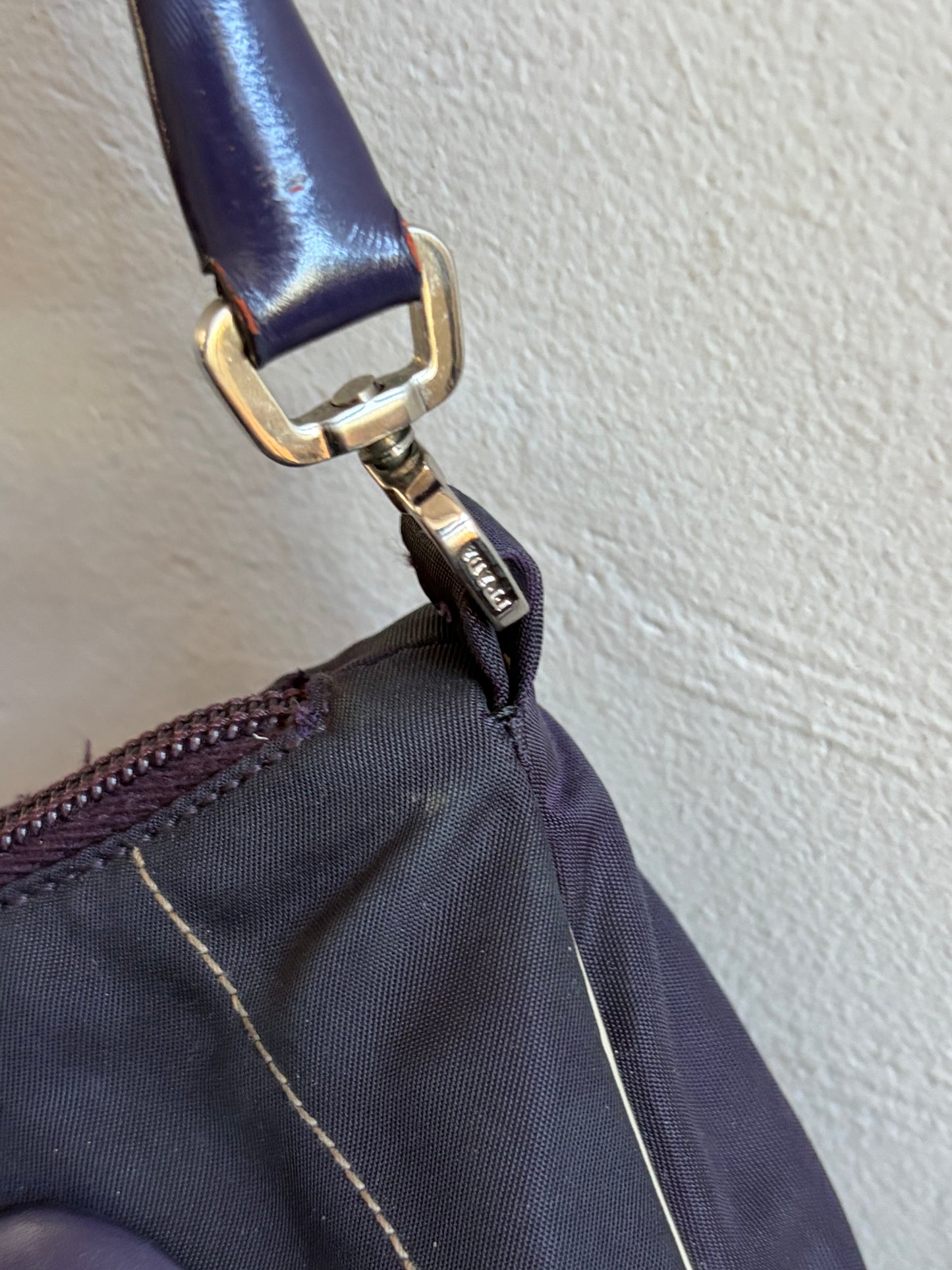 no 3046 / PRADA